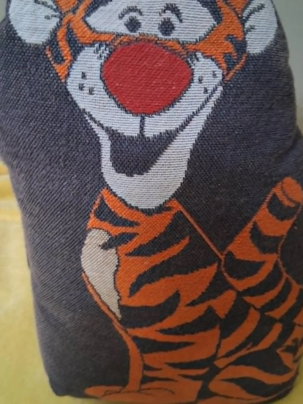 WINNIE THE POOH--TIGGER DECORATION